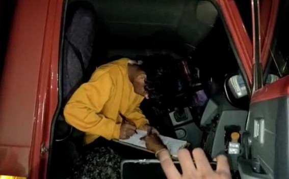 Assam-Churaibari police seized huge amount of dry cannabis worth 55 lakhs from a Lorry Assam-Churaibari police seized huge amount of dry cannabis worth 55 lakhs from a Lorry